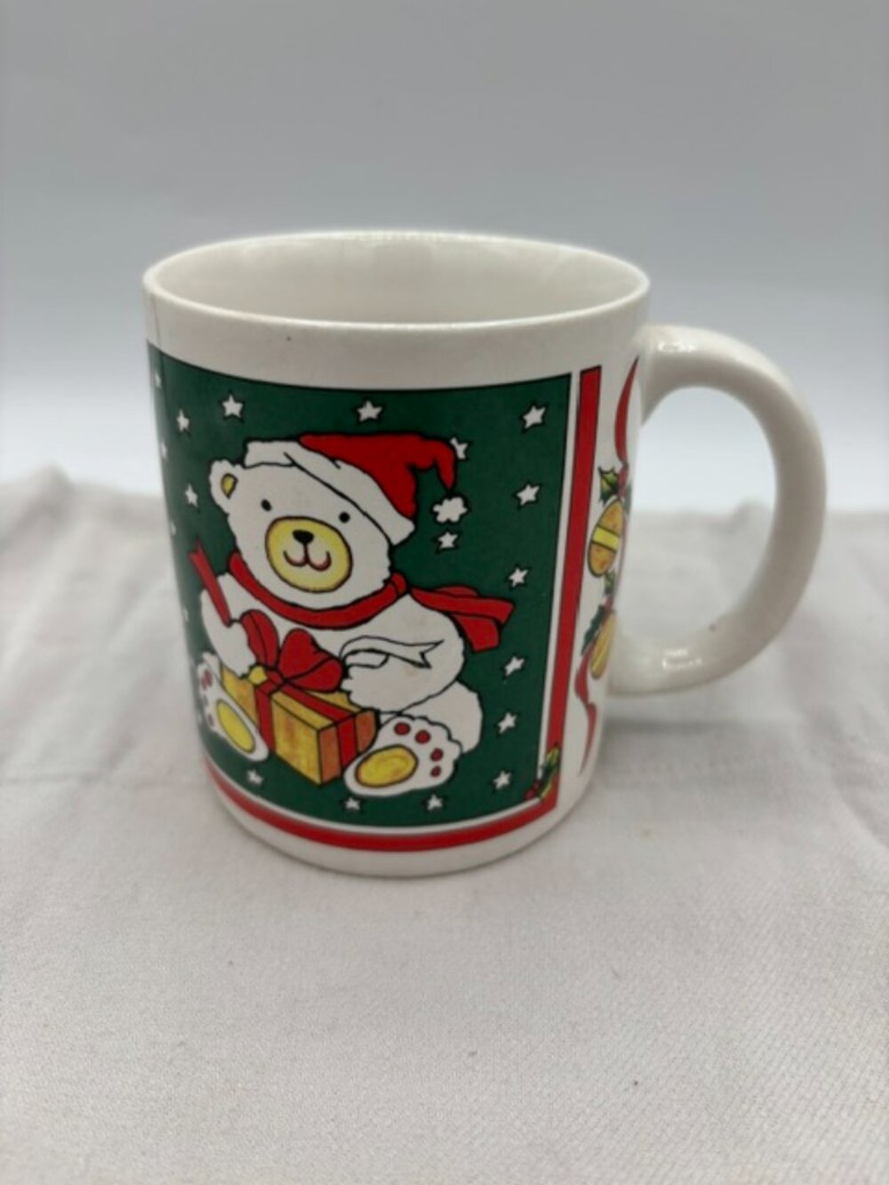 Vintage Houston Foods 1988 Christmas Bear Mug made in Korea.